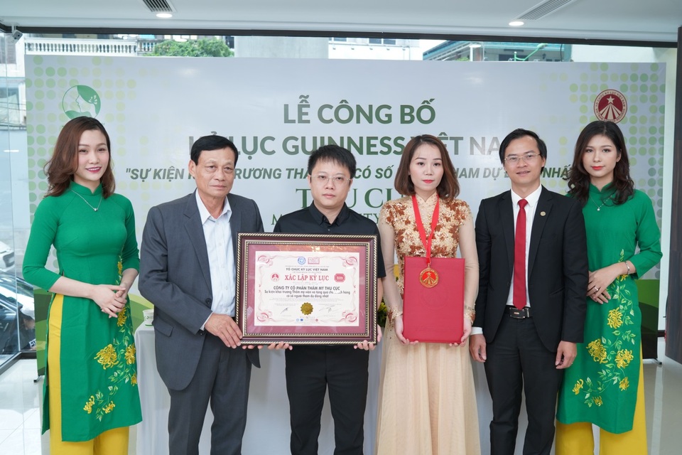 Hệ thống Thẩm mỹ Thu Cúc xác lập kỷ lục Guinness tại Việt Nam - 4 Hệ thống Thẩm mỹ Thu Cúc xác lập kỷ lục Guinness tại Việt Nam - 4