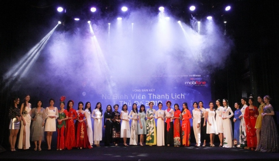 Mãn nhãn với phần thi tài năng Nữ sinh thanh lịch Thủ đô - 1 Mãn nhãn với phần thi tài năng Nữ sinh thanh lịch Thủ đô - 1