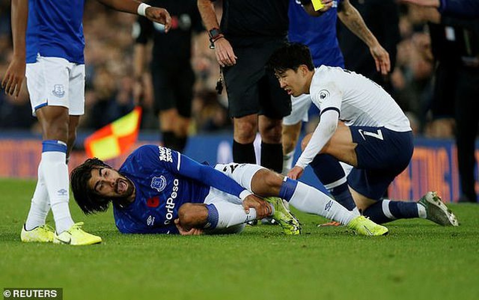 Son Heung Min bị oan trong tình huống làm Andre Gomes gãy cổ chân? - 2 Son Heung Min bị oan trong tình huống làm Andre Gomes gãy cổ chân? - 2