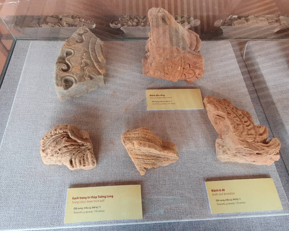 Độc đáo Tháp cổ nghìn năm tuổi trên đỉnh núi Ngọc - 7 Độc đáo Tháp cổ nghìn năm tuổi trên đỉnh núi Ngọc - 7