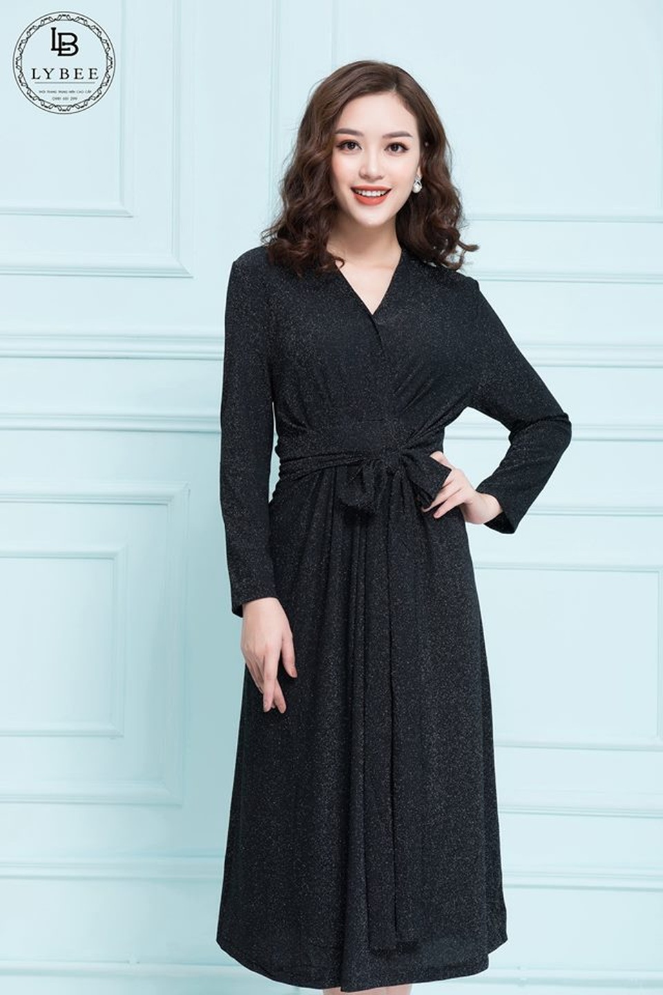 “Sang trọng - Quý phái” cùng thời trang trung niên cao cấp LYBEE - 5 “Sang trọng - Quý phái” cùng thời trang trung niên cao cấp LYBEE - 5