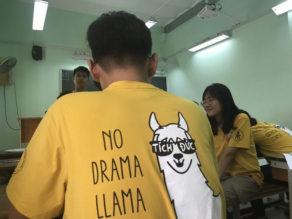 Ngày mặc “đồng phục cá tính” trong trường học: Nên hay không? - 1 Ngày mặc “đồng phục cá tính” trong trường học: Nên hay không? - 1