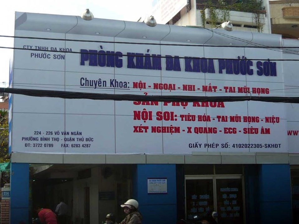Bắt quả tang phòng khám hàng đầu dùng người không có chuyên môn - 1 Bắt quả tang phòng khám hàng đầu dùng người không có chuyên môn - 1
