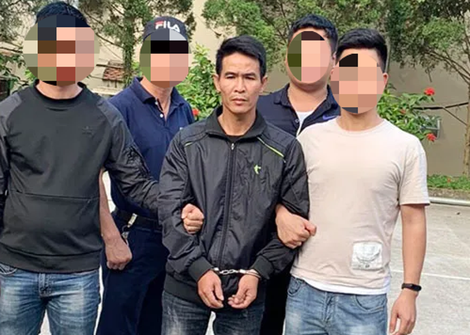 Tạm giữ hình sự đối tượng hiếp dâm phụ nữ rồi định vượt biên bỏ trốn - 1 Tạm giữ hình sự đối tượng hiếp dâm phụ nữ rồi định vượt biên bỏ trốn - 1