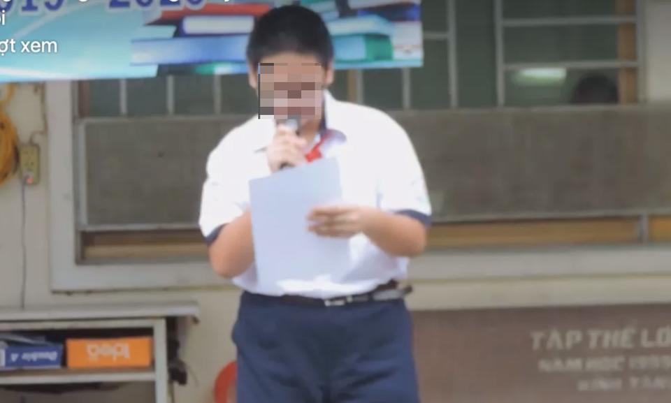 Công khai clip học sinh xin lỗi vì “nhục mạ” nhóm nhạc Hàn Quốc: Hiệu phó nhận mình nóng vội - 2 Công khai clip học sinh xin lỗi vì “nhục mạ” nhóm nhạc Hàn Quốc: Hiệu phó nhận mình nóng vội - 2