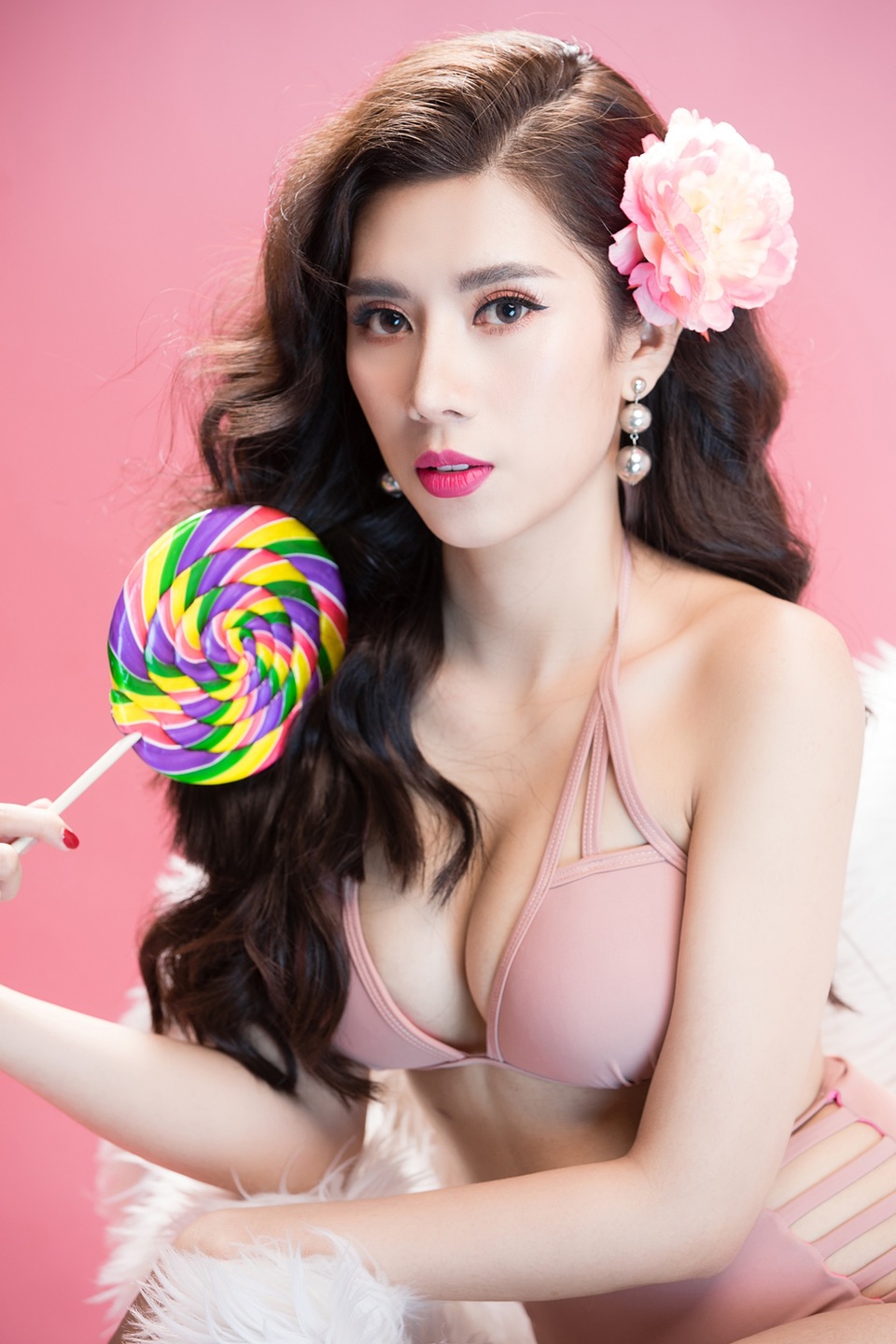 Hoa hậu Du lịch Quốc tế 2019 diện bikini khoe dáng - 13 Hoa hậu Du lịch Quốc tế 2019 diện bikini khoe dáng - 13