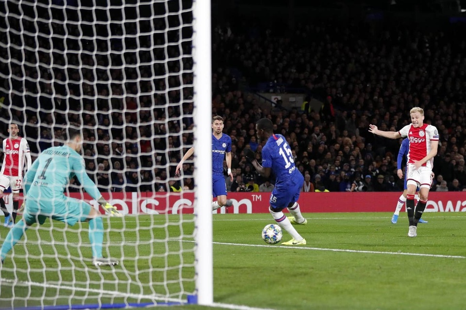 Những khoảnh khắc trong trận hòa đầy kinh ngạc giữa Chelsea và Ajax - 10 Những khoảnh khắc trong trận hòa đầy kinh ngạc giữa Chelsea và Ajax - 10