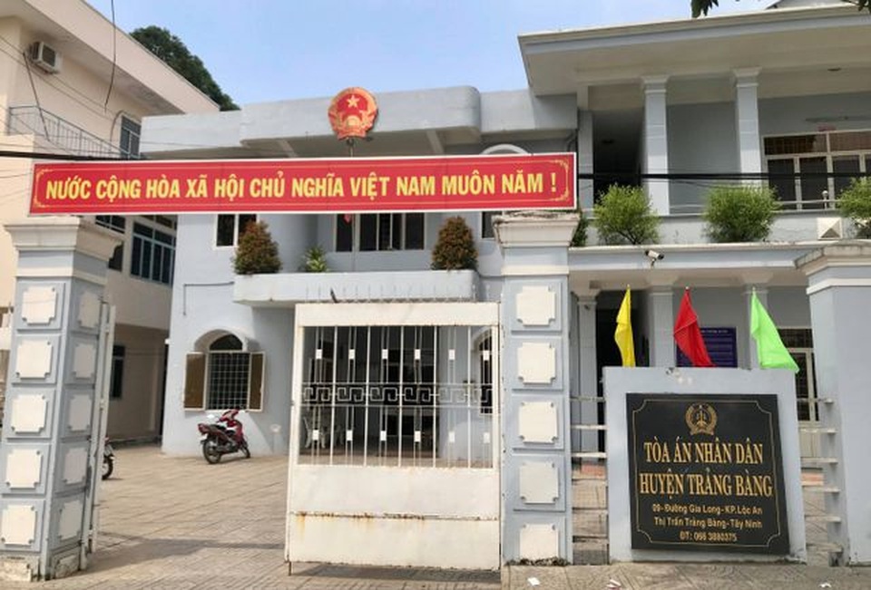 Xét xử tài xế xe container lấn trái tông chết 5 người - 1 Xét xử tài xế xe container lấn trái tông chết 5 người - 1