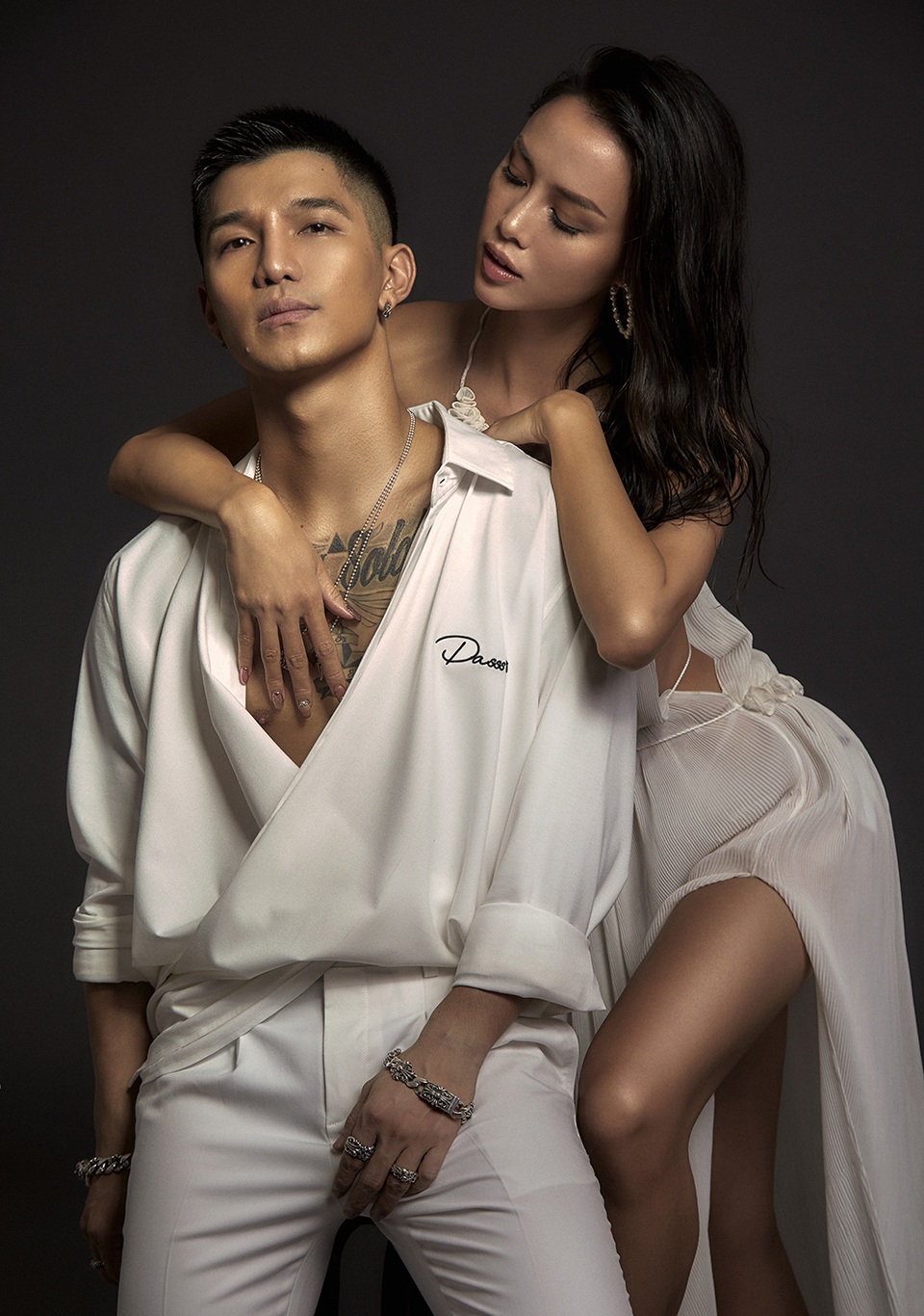 Vũ Ngọc Anh - Cường Seven khoe ảnh mặn nồng - 1 Vũ Ngọc Anh - Cường Seven khoe ảnh mặn nồng - 1