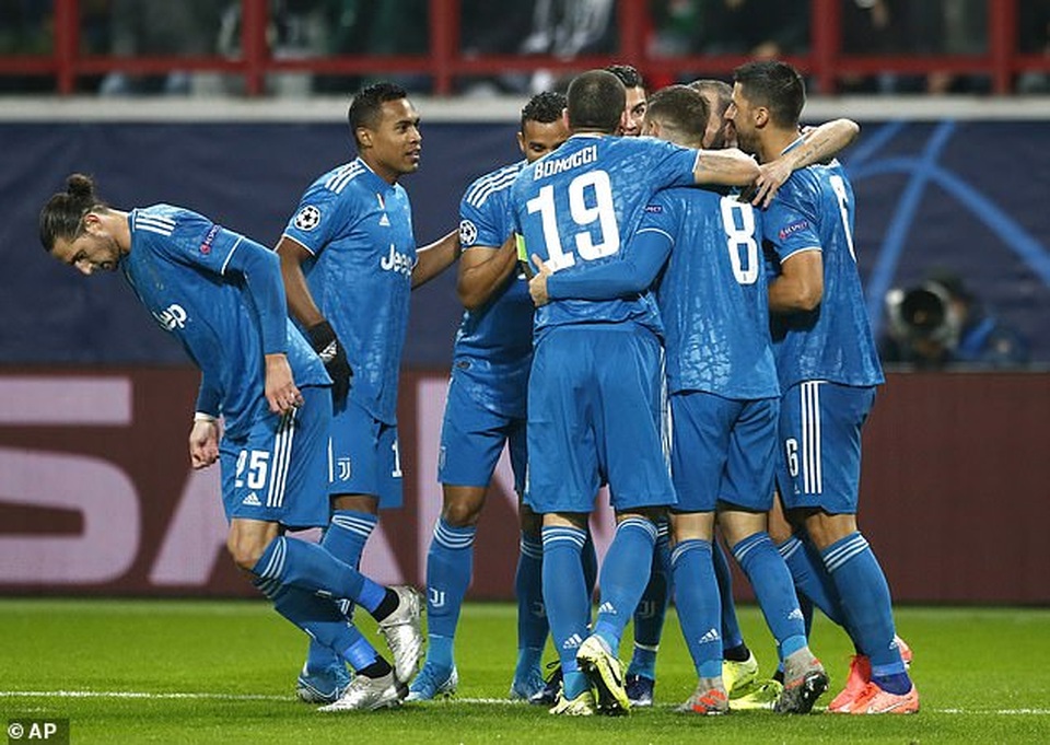 Thắng nghẹt thở phút 93, Juventus giành vé đi tiếp - 8 Thắng nghẹt thở phút 93, Juventus giành vé đi tiếp - 8