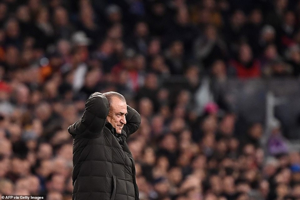 Đại thắng Galatasaray 6-0, Real Madrid cầm chắc tấm vé đi tiếp - 14 Đại thắng Galatasaray 6-0, Real Madrid cầm chắc tấm vé đi tiếp - 14