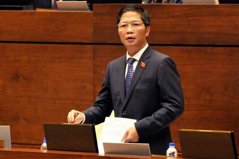 Hàng loạt dự án chậm tiến độ, đại biểu Quốc hội truy về nguy cơ thiếu điện - 1 Hàng loạt dự án chậm tiến độ, đại biểu Quốc hội truy về nguy cơ thiếu điện - 1