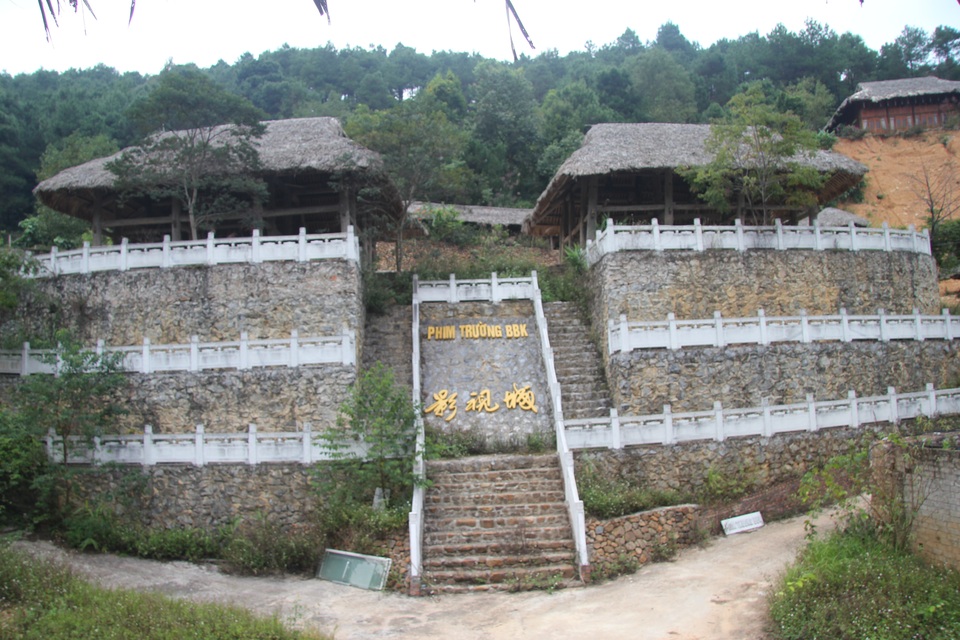 Đoàn phim Trung Quốc quay phim gì trong công trình “bí ẩn” ở Lạng Sơn? - 1 Đoàn phim Trung Quốc quay phim gì trong công trình “bí ẩn” ở Lạng Sơn? - 1