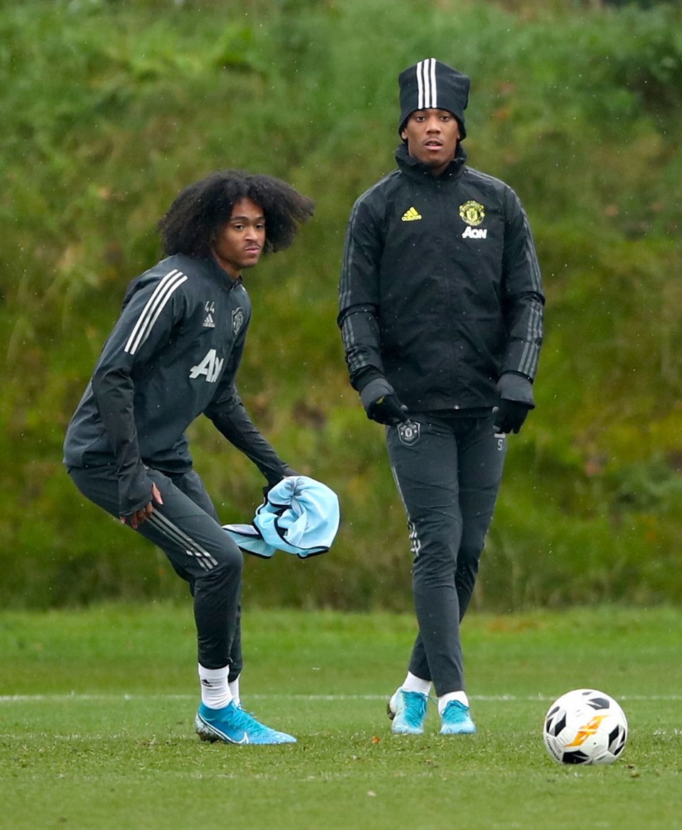 Gạt thất vọng, cầu thủ Man Utd sẵn sàng cho trận chiến với Partizan - 11 Gạt thất vọng, cầu thủ Man Utd sẵn sàng cho trận chiến với Partizan - 11