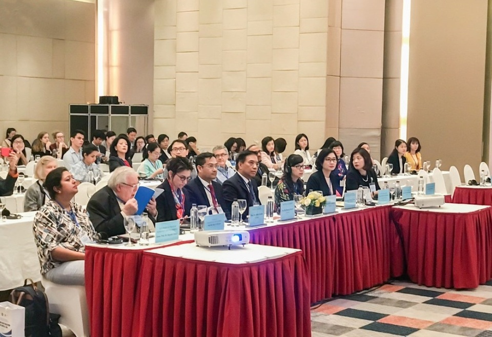 Sinh viên mới tốt nghiệp và thị trường lao động: “Khoảng cách” không bao giờ… trùng nhau - 2 Sinh viên mới tốt nghiệp và thị trường lao động: “Khoảng cách” không bao giờ… trùng nhau - 2