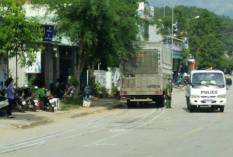 Hai chị em ruột tử vong sau cú tông của xe tải - 1