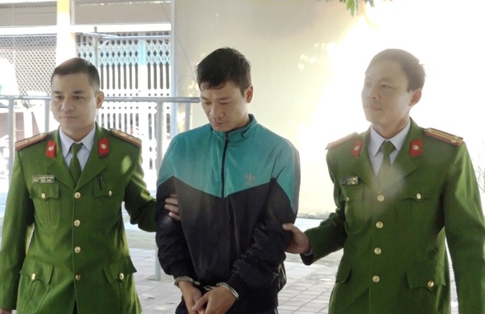 Bỏ tiền trong giỏ xe đạp, người phụ nữ bị cướp 100 triệu đồng - 1