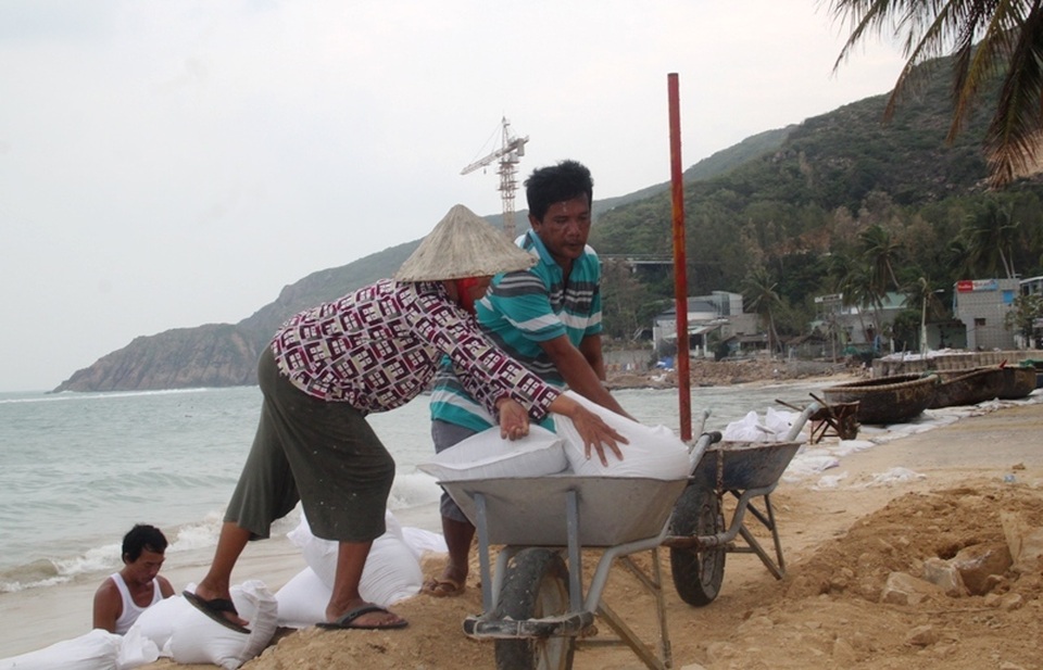 Bão số 6: Bảo vệ tính mạng người dân là quan trọng nhất - 2 Bão số 6: Bảo vệ tính mạng người dân là quan trọng nhất - 2