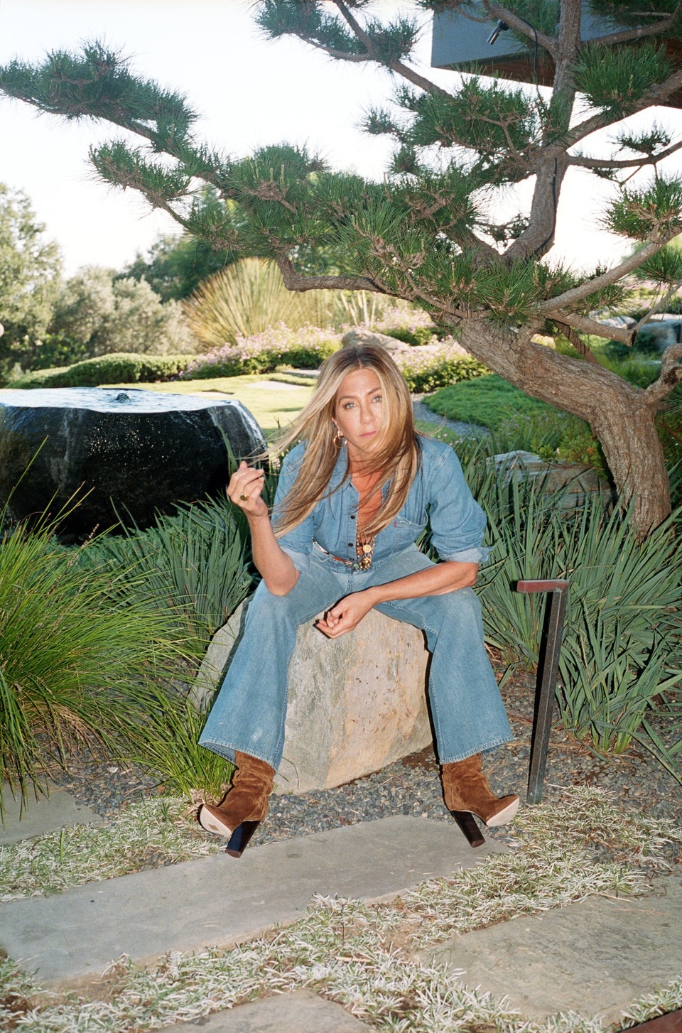 “Vợ cũ Brad Pitt” từng ở nhà quá nhiều đến mức… xa rời thực tế - 3