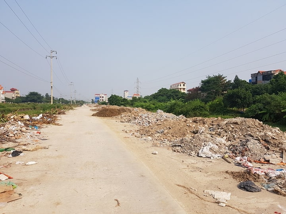 Thành phố Ninh Bình tràn ngập rác, bị “biến” thành bãi chứa chất thải khổng lồ! - 1 Thành phố Ninh Bình tràn ngập rác, bị “biến” thành bãi chứa chất thải khổng lồ! - 1
