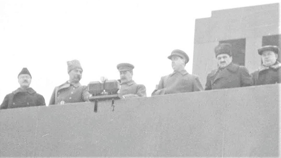 Sáu sự thật ít biết về cuộc diễu binh ngày 7/11/1941 - 2 Sáu sự thật ít biết về cuộc diễu binh ngày 7/11/1941 - 2