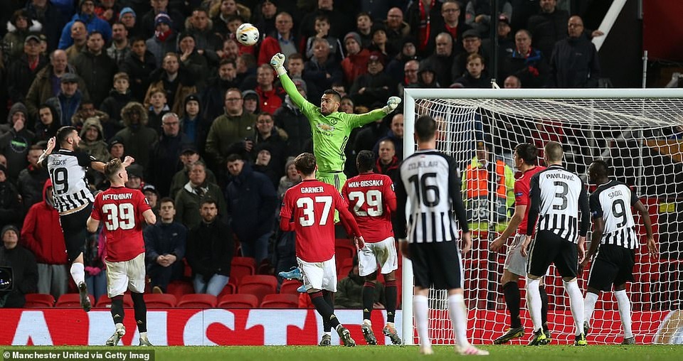 Nhìn lại chiến thắng rực rỡ của Man Utd trước Partizan ở Old Trafford - 16 Nhìn lại chiến thắng rực rỡ của Man Utd trước Partizan ở Old Trafford - 16