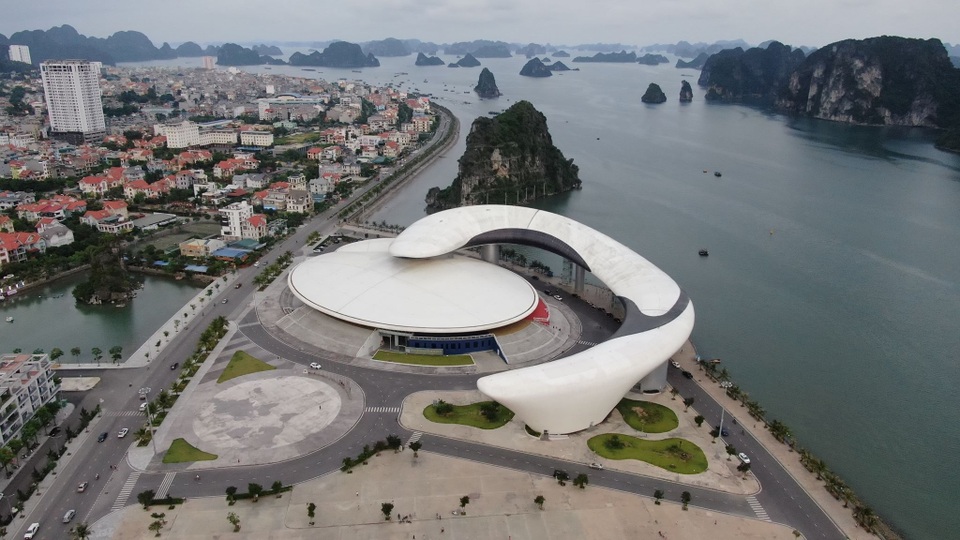 Vì sao Quảng Ninh quyết định sáp nhập Hoành Bồ vào Hạ Long? - 6 Vì sao Quảng Ninh quyết định sáp nhập Hoành Bồ vào Hạ Long? - 6