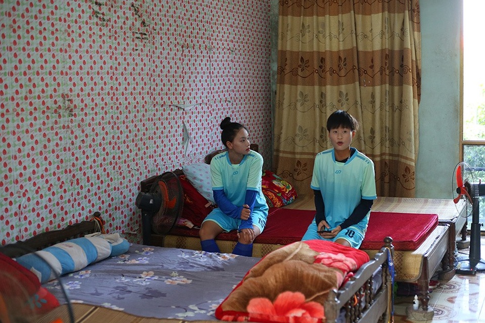Bóng đá nữ Thái Nguyên long đong, cầu thủ lần lượt bỏ đi làm công nhân - 2