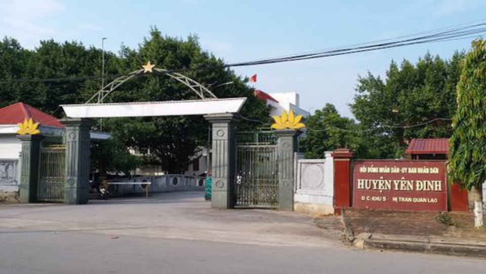 Vụ điều động, thuyên chuyển giáo viên ở Yên Định: Quá hạn thanh tra vẫn chưa có kết luận! - 1 Vụ điều động, thuyên chuyển giáo viên ở Yên Định: Quá hạn thanh tra vẫn chưa có kết luận! - 1