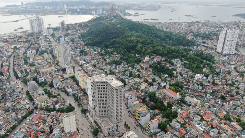 Vì sao Quảng Ninh quyết định sáp nhập Hoành Bồ vào Hạ Long? - 5 Vì sao Quảng Ninh quyết định sáp nhập Hoành Bồ vào Hạ Long? - 5