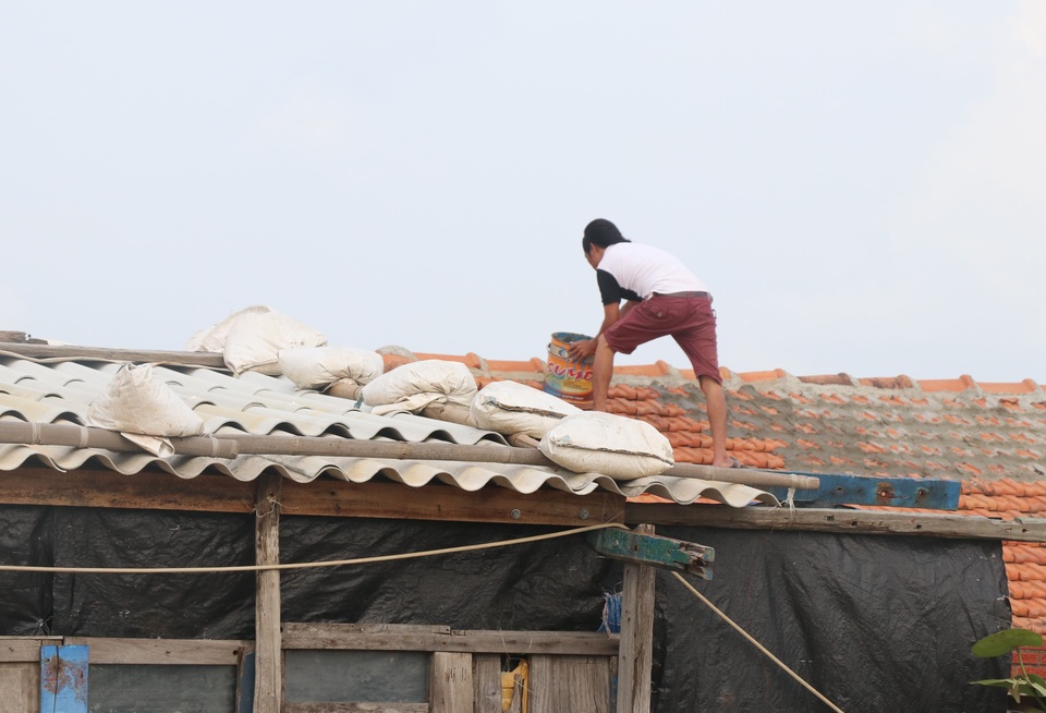 Cấm biển, cưỡng chế các hộ dân khu vực nguy hiểm để ứng phó với bão số 6 - 3 Cấm biển, cưỡng chế các hộ dân khu vực nguy hiểm để ứng phó với bão số 6 - 3