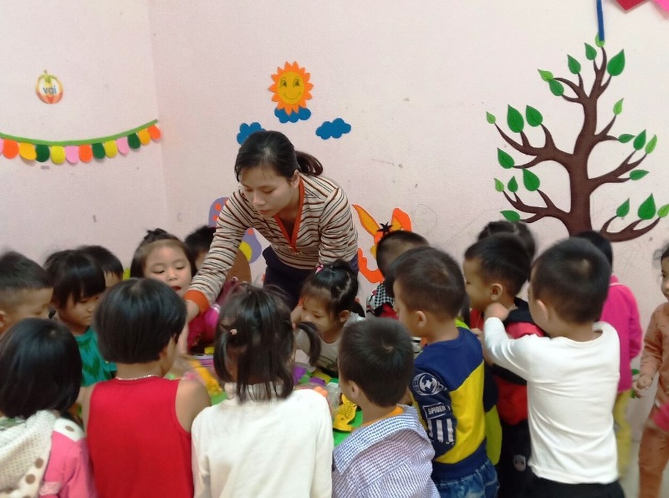 Vợ Thiếu tá biên phòng hi sinh trong cuộc chiến chống ma túy được đặc cách làm giáo viên - 1 Vợ Thiếu tá biên phòng hi sinh trong cuộc chiến chống ma túy được đặc cách làm giáo viên - 1