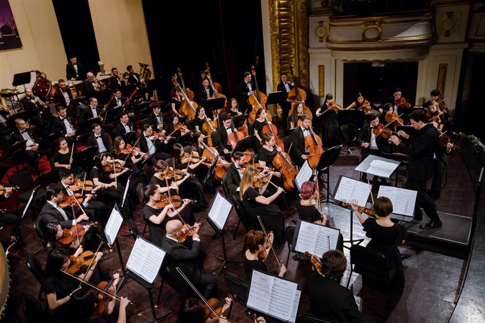 Nghệ sĩ cello tài năng của Đan Mạch Jonathan Swensen sẽ biểu diễn tại Việt Nam - 2 Nghệ sĩ cello tài năng của Đan Mạch Jonathan Swensen sẽ biểu diễn tại Việt Nam - 2
