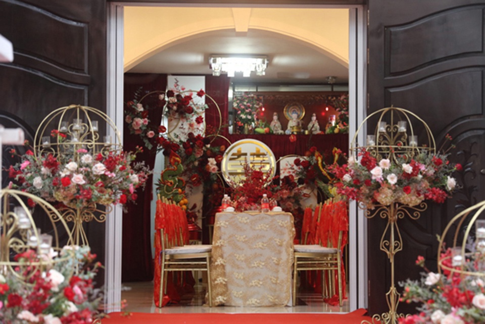 Đông Nhi - Ông Cao Thắng hôn nhau say đắm trong lễ vu quy - 3 Đông Nhi - Ông Cao Thắng hôn nhau say đắm trong lễ vu quy - 3
