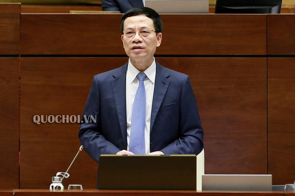 Bộ trưởng Nguyễn Mạnh Hùng: Não người Việt tập trung ở mạng xã hội nước ngoài rất nguy hiểm! - 5 Bộ trưởng Nguyễn Mạnh Hùng: Não người Việt tập trung ở mạng xã hội nước ngoài rất nguy hiểm! - 5