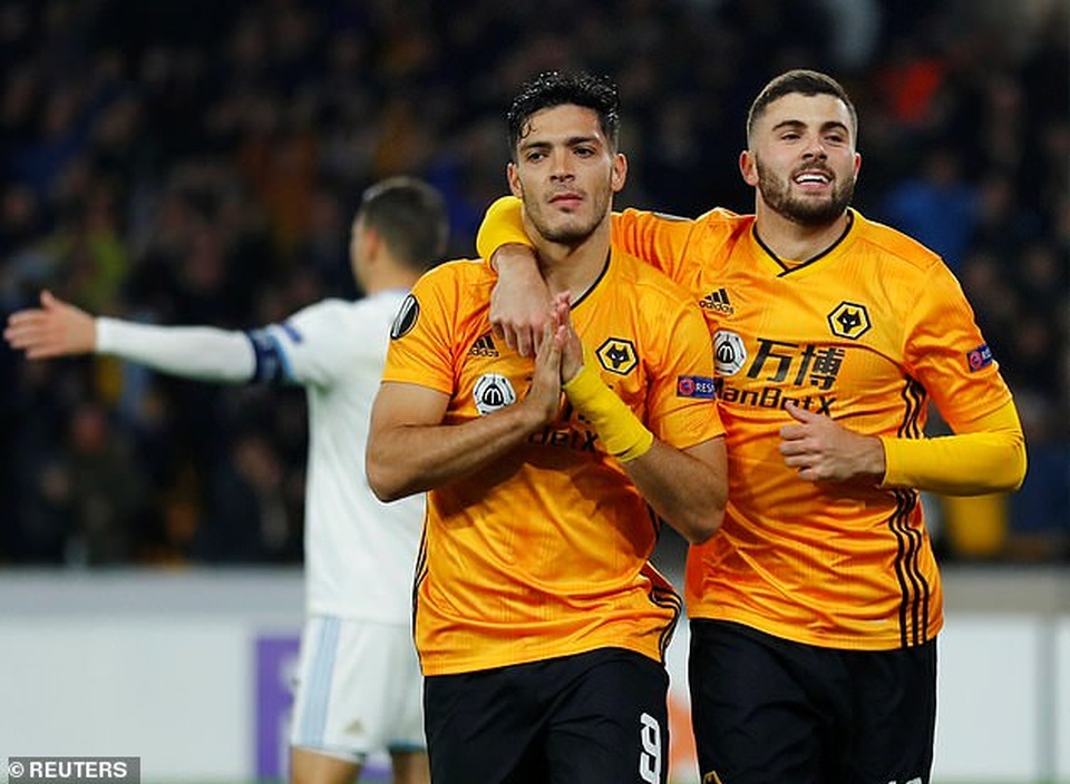 Chấn thương kinh hoàng của Andre Gomes tái diễn ở Europa League - 5 Chấn thương kinh hoàng của Andre Gomes tái diễn ở Europa League - 5