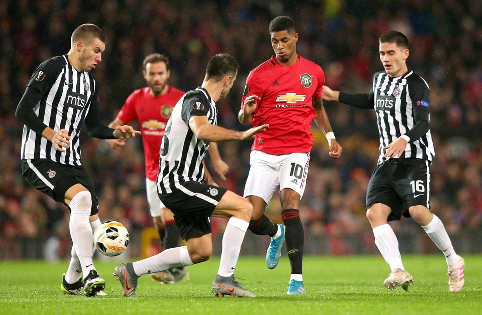 Nhìn lại chiến thắng rực rỡ của Man Utd trước Partizan ở Old Trafford - 7 Nhìn lại chiến thắng rực rỡ của Man Utd trước Partizan ở Old Trafford - 7