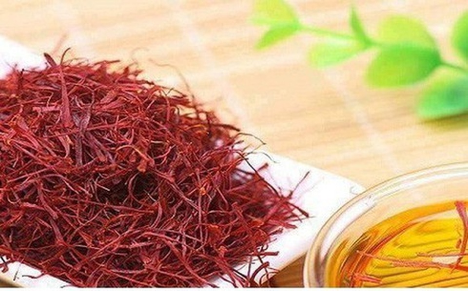 Ngã ngửa với công dụng thực của nhụy hoa nghệ tây giá gần nửa tỷ đồng 1kg - 1 Ngã ngửa với công dụng thực của nhụy hoa nghệ tây giá gần nửa tỷ đồng 1kg - 1