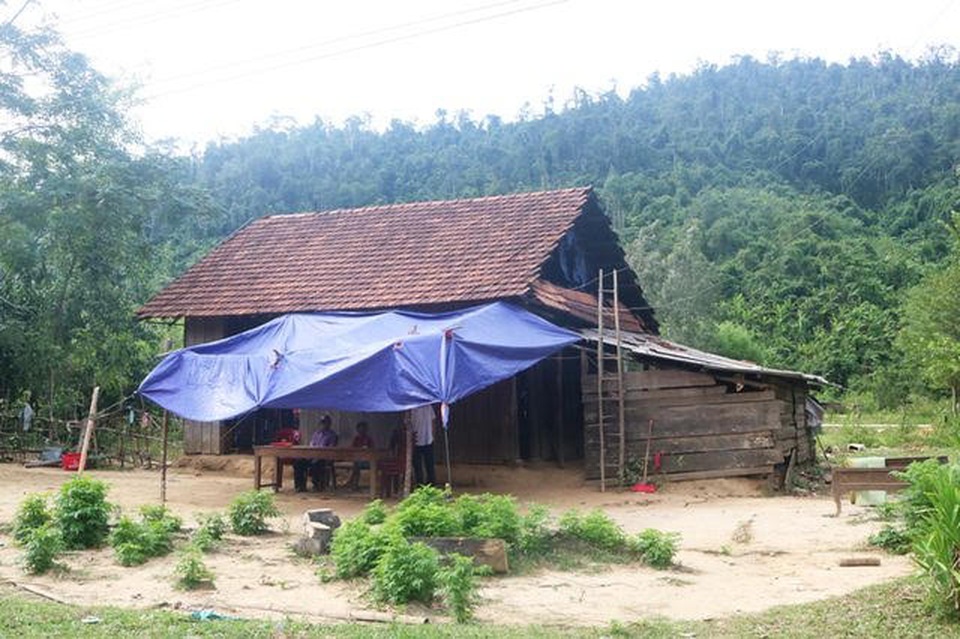 Hàng loạt hộ dân miền núi làm đơn xin ra khỏi hộ nghèo, cận nghèo - 1 Hàng loạt hộ dân miền núi làm đơn xin ra khỏi hộ nghèo, cận nghèo - 1
