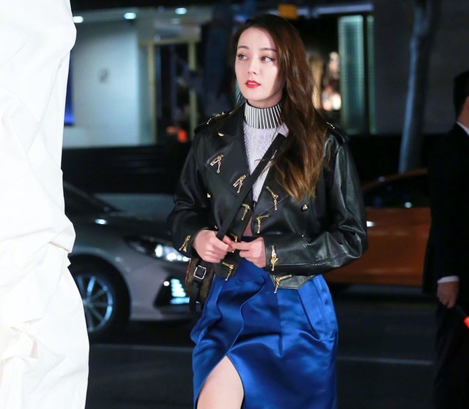 Nhan sắc vạn người mê của mỹ nhân 9x - Địch Lệ Nhiệt Ba - 14 Nhan sắc vạn người mê của mỹ nhân 9x - Địch Lệ Nhiệt Ba - 14