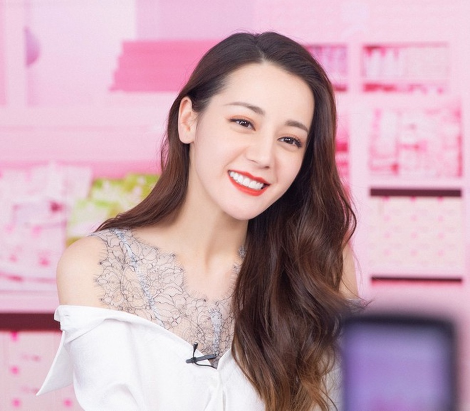 Nhan sắc vạn người mê của mỹ nhân 9x - Địch Lệ Nhiệt Ba - 3 Nhan sắc vạn người mê của mỹ nhân 9x - Địch Lệ Nhiệt Ba - 3