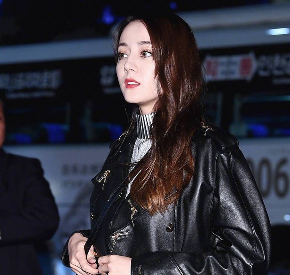 Nhan sắc vạn người mê của mỹ nhân 9x - Địch Lệ Nhiệt Ba - 13 Nhan sắc vạn người mê của mỹ nhân 9x - Địch Lệ Nhiệt Ba - 13