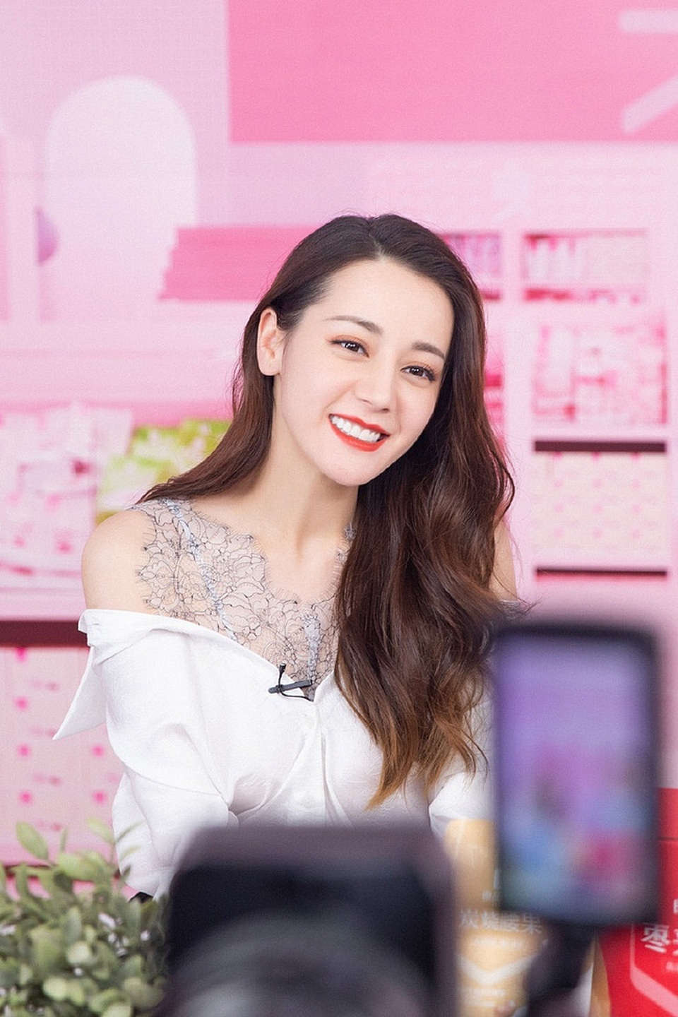 Nhan sắc vạn người mê của mỹ nhân 9x - Địch Lệ Nhiệt Ba - 18 Nhan sắc vạn người mê của mỹ nhân 9x - Địch Lệ Nhiệt Ba - 18