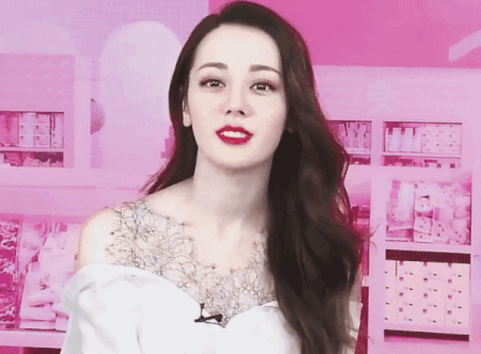 Nhan sắc vạn người mê của mỹ nhân 9x - Địch Lệ Nhiệt Ba - 7 Nhan sắc vạn người mê của mỹ nhân 9x - Địch Lệ Nhiệt Ba - 7