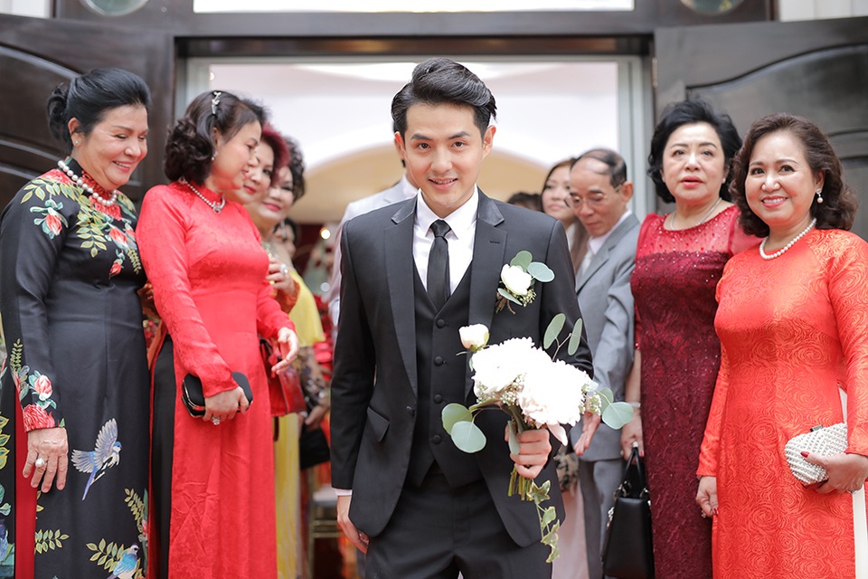 Khoảnh khắc đáng nhớ trong lễ vu quy của Đông Nhi - Ông Cao Thắng - 10 Khoảnh khắc đáng nhớ trong lễ vu quy của Đông Nhi - Ông Cao Thắng - 10