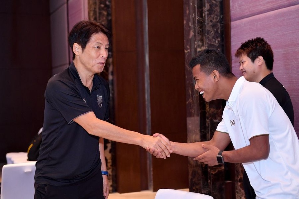 Đội tuyển Thái Lan tập trung trở lại, chuẩn bị sang Malaysia - 1 Đội tuyển Thái Lan tập trung trở lại, chuẩn bị sang Malaysia - 1