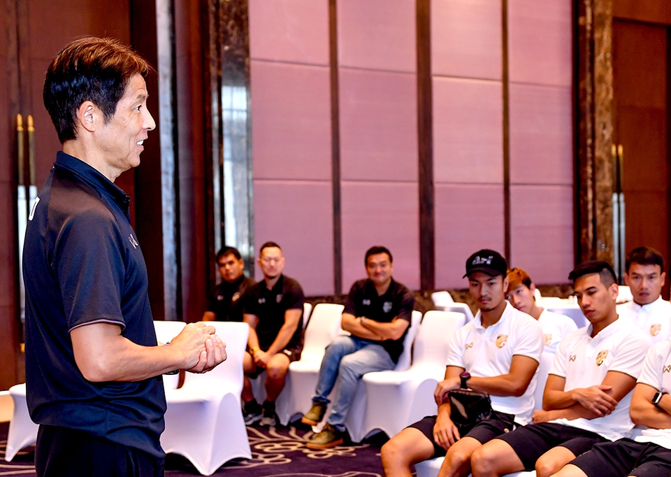 Đội tuyển Thái Lan tập trung trở lại, chuẩn bị sang Malaysia - 3 Đội tuyển Thái Lan tập trung trở lại, chuẩn bị sang Malaysia - 3