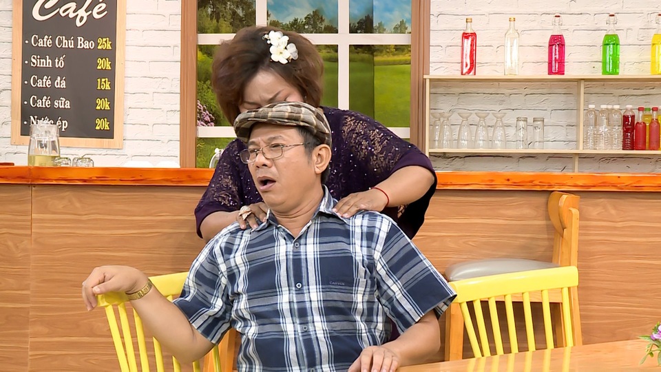 Nghệ sĩ Trung Dân: “Không hiếm lần tôi bị cám dỗ về tình và tiền” - 3 Nghệ sĩ Trung Dân: “Không hiếm lần tôi bị cám dỗ về tình và tiền” - 3
