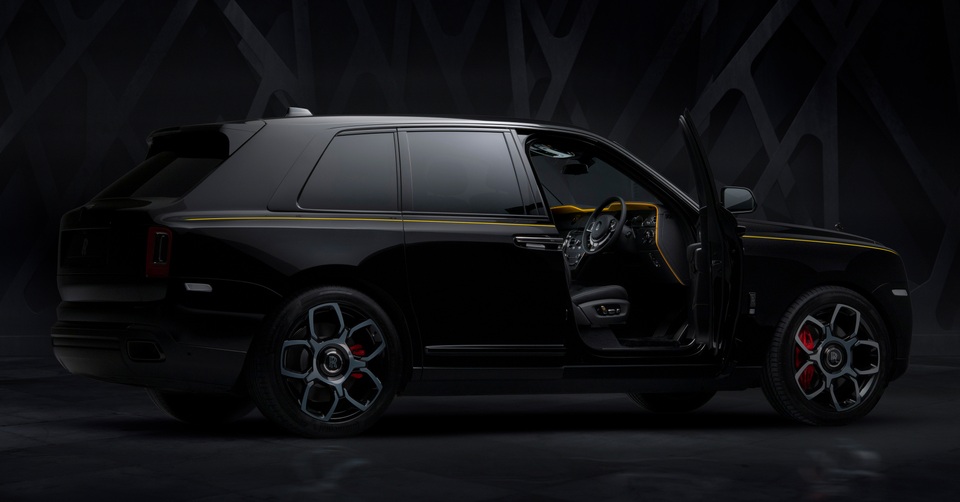 Rolls-Royce Cullinan Black Badge - Xe siêu-siêu sang cho nhà giàu - 5 Rolls-Royce Cullinan Black Badge - Xe siêu-siêu sang cho nhà giàu - 5