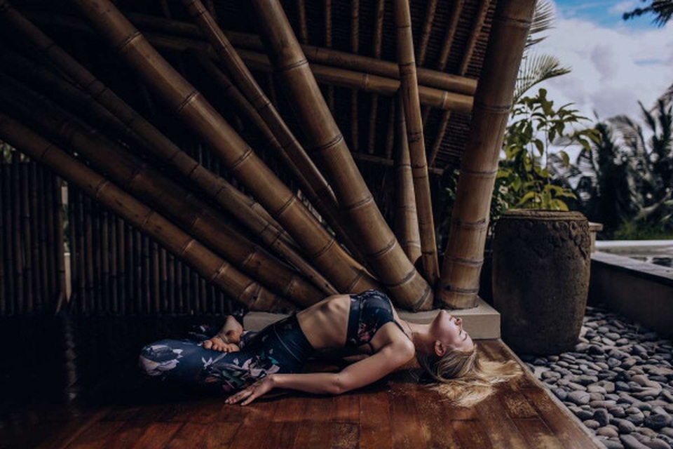 Các bài tập yoga cho bệnh nhân ung thư phục hồi năng lượng - 6 Các bài tập yoga cho bệnh nhân ung thư phục hồi năng lượng - 6